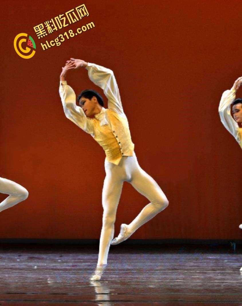 舞蹈职业学校包养成风,学芭蕾骚鸡巴撑破丝袜,艺术男的学芭蕾是给男同开肚操洞?!-4