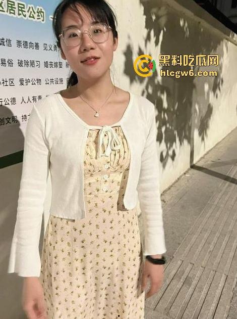 张家界第一人民医院护士【张婉婷】 分手后惨遭渣男无情曝光，极致反差的乖乖女！！-5