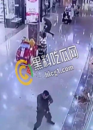 巴勒斯坦男子 在以色列北布城市卡梅尔的商场中行刺两名以色列士兵 随后被步枪扫射打死-7