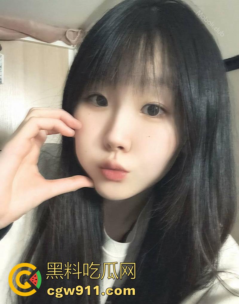 浙江湖州师范学院【王欣桐】表面清纯私下风骚，主动献身网恋男友，被其炫耀泄密私拍，搞得全校皆知彻底出名！-1