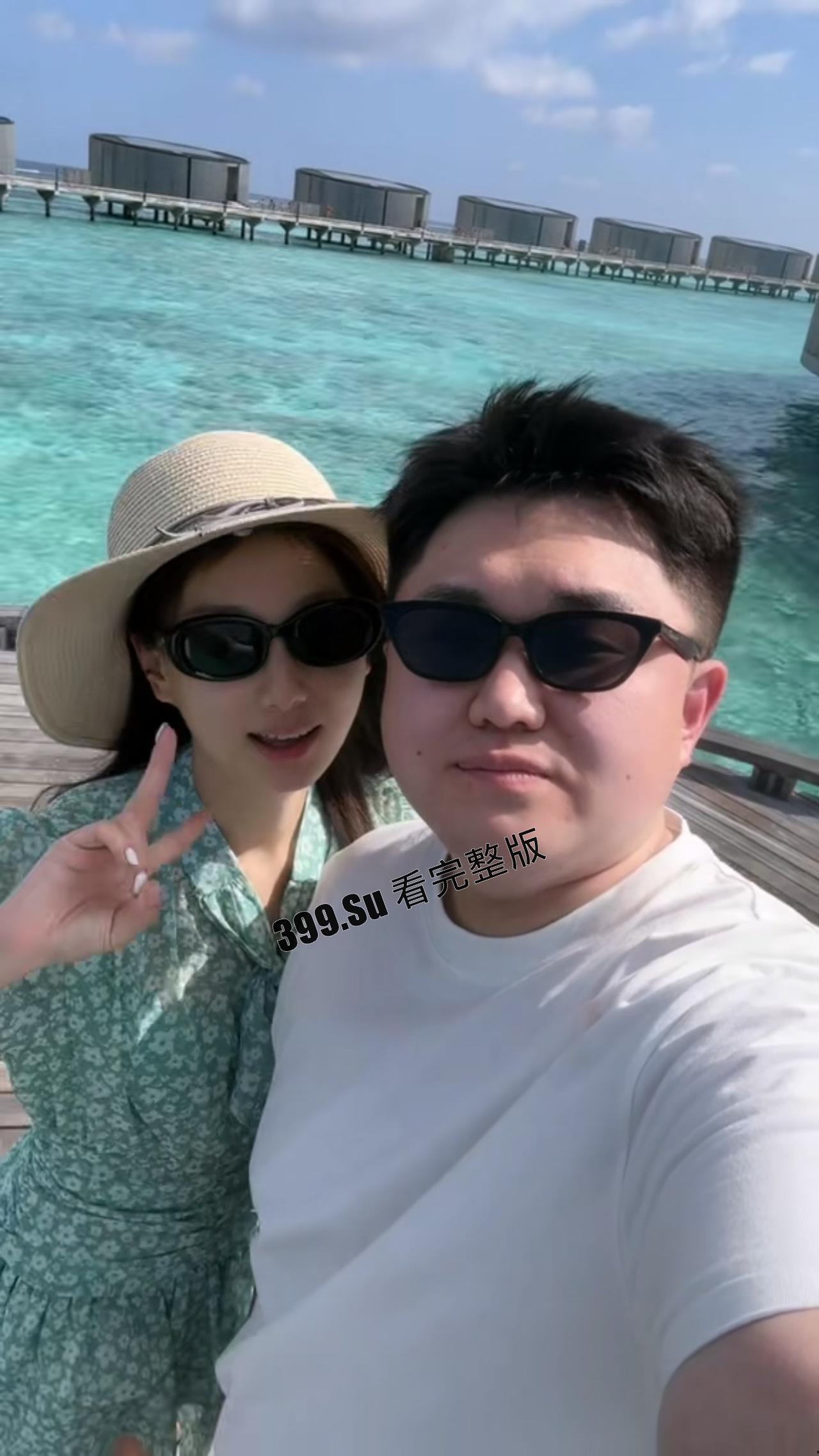 抖音500万粉博主 小雪（两千万粉 张百乔 媳妇）  裸照曝光 身材真不错 雀黑-5