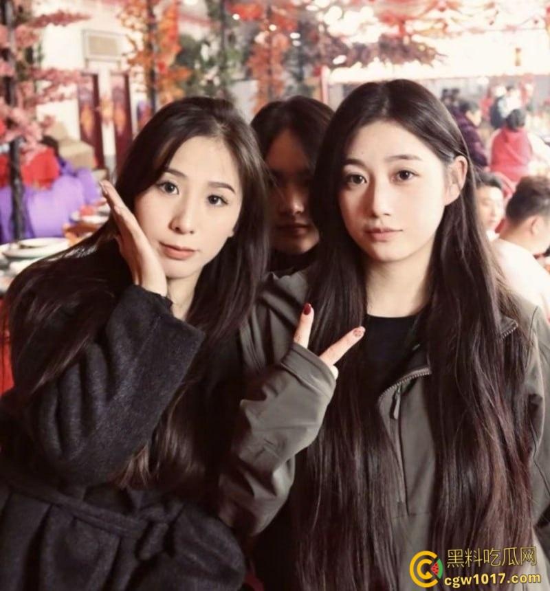 山西科技大学高颜值校花【张佳慧】性爱视频曝光,肥臀翘得像蜜桃,男友狠干嫩穴浪叫连连高潮不止!-2