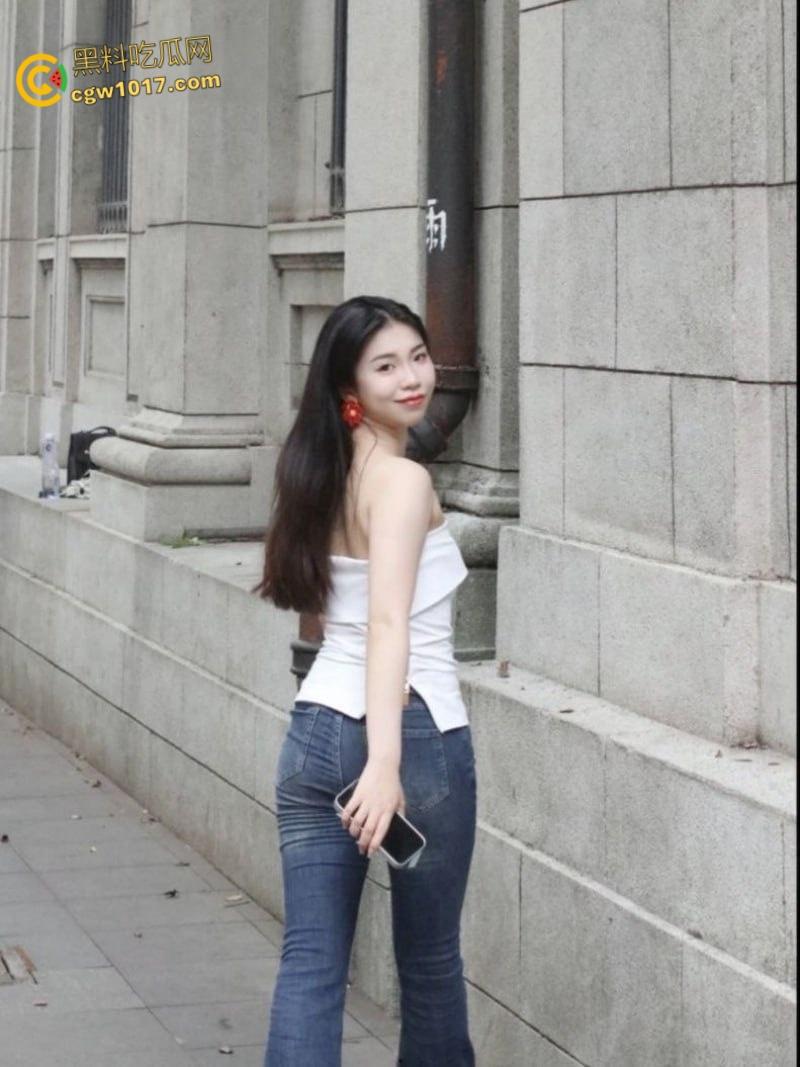 山西科技大学高颜值校花【张佳慧】性爱视频曝光,肥臀翘得像蜜桃,男友狠干嫩穴浪叫连连高潮不止!-5