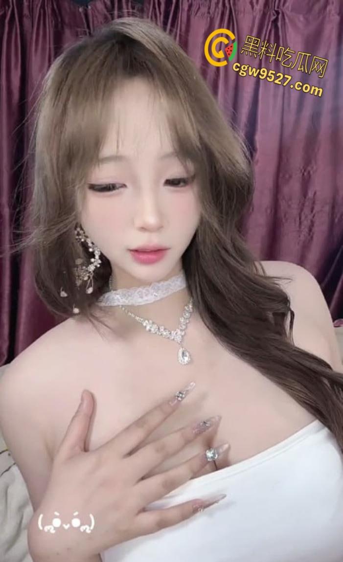 抖音巨乳网红【牛老师】，金主定制视频泄露，御姐女神跪舔水晶巨物，狂扣骚穴潮吹喷射爽炸 !-5