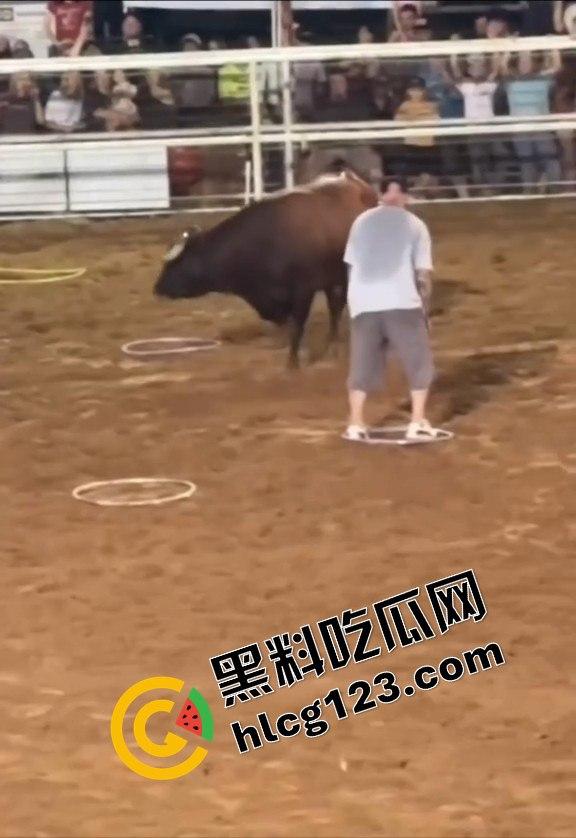 勇敢者的游戏：留在圈里拿10万美元？被牛撞一下骨折赚70万，这笔买卖真划算！-5