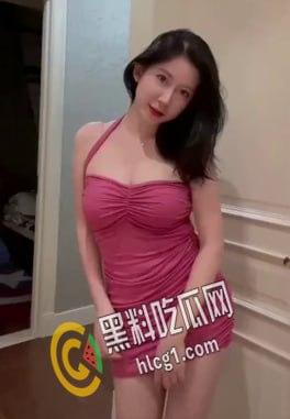 抖音网红反差骚货 李雅 在商场楼道跪舔粉丝 口交镜前后入啪啪射肥臀 姐姐真是太宠粉啦！-9