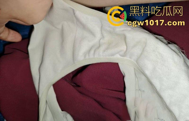 湖南师范大学微胖学姐【张星语】裸聊视频曝光，甜美脸蛋逆天豪乳白嫩诱人，纤手扣穴自慰白浆流淌！-4