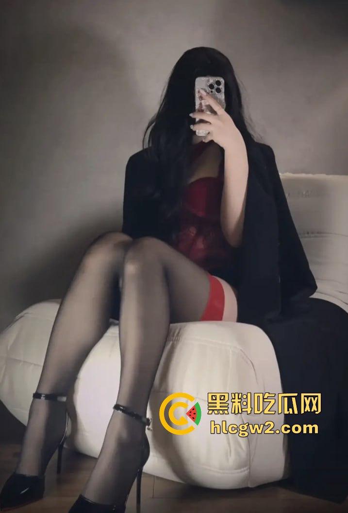 抖音擦边『蜜蜜Jessie』直播被连麦被导管狂冲导致封号,哥们撸得直接抽搐,脑洞YY成就顶级爽片!-15