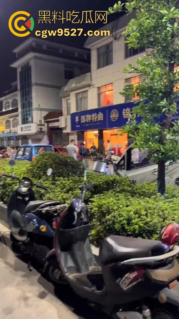 又一资金盘爆雷!江苏泰州冯苏鹰老板,骗走了几百个老年人一辈子的养老钱,最嘲讽的是旁边就是市场监管局!-6