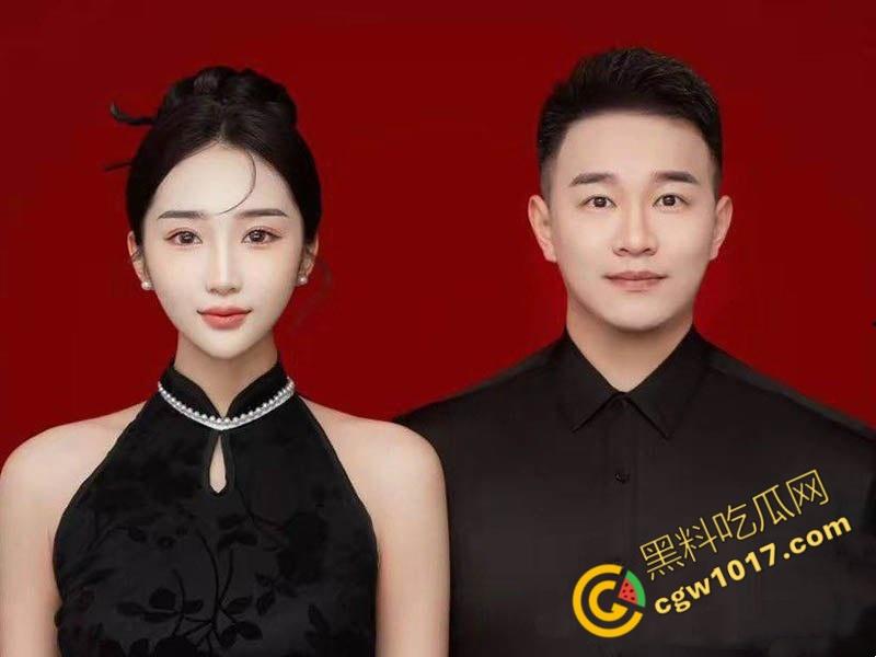 辽源巴卤社火锅店老板娘私下嗜好多人乱交，绿帽老公分享骚照，性感骚穴被无套爆操，白浆横流，淫靡不堪！-4