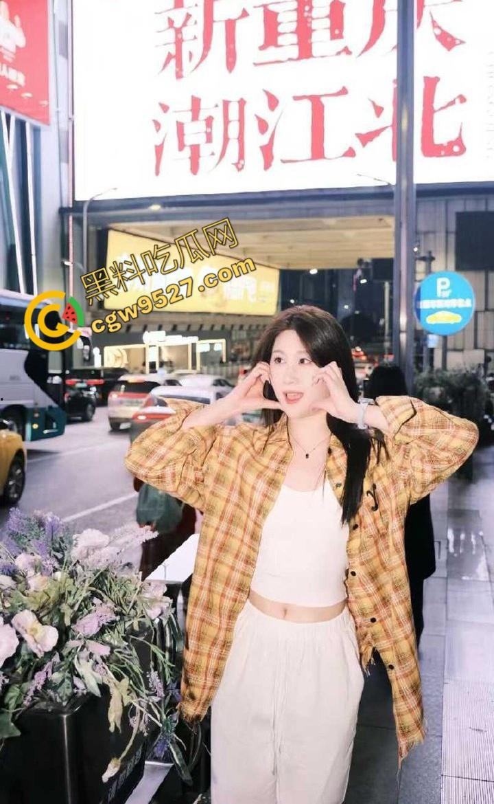 浙江00后学生妹【李丹】夺魄翘臀被男友猛操！渣男分手后不雅视频怒曝全网，极品嫩妹反差至极！-2