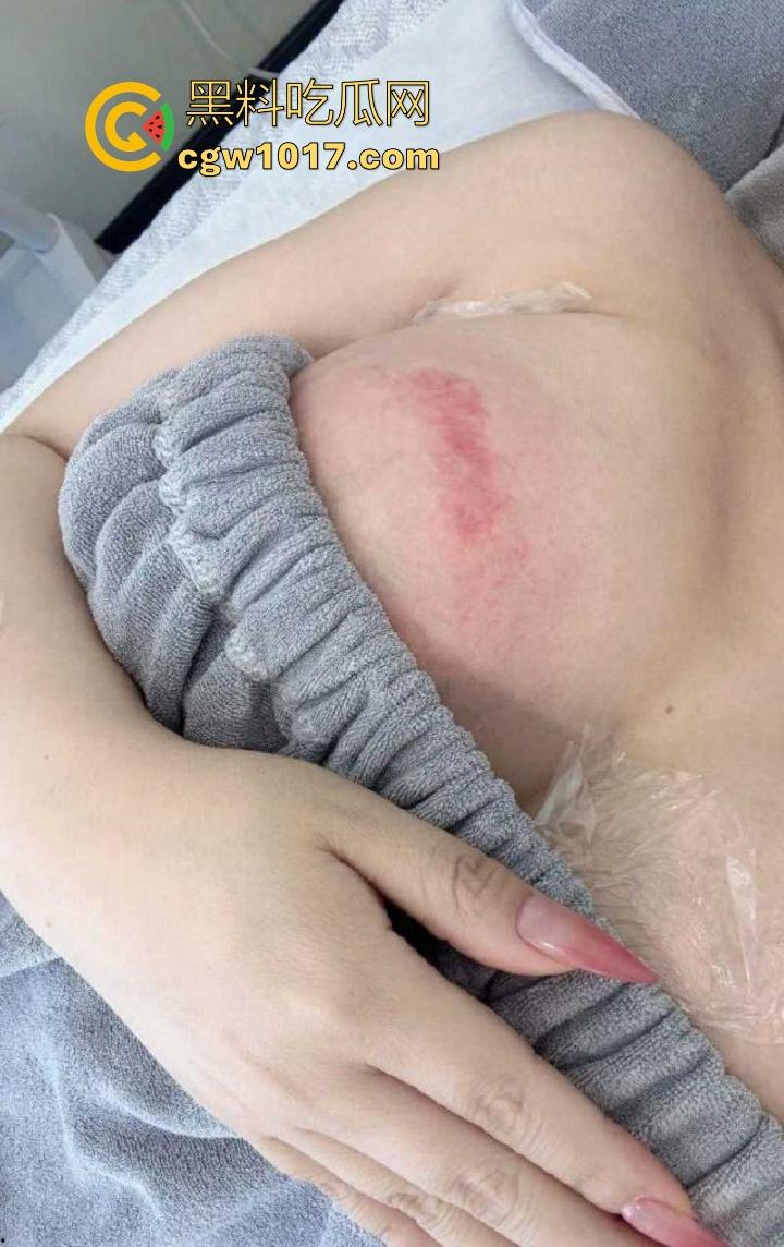 湘潭大学极品学姐【李文婷】平日清纯高冷的校园女神，在镜头前彻底放飞自我，道具骑乘自慰，尽显母狗本色！-1