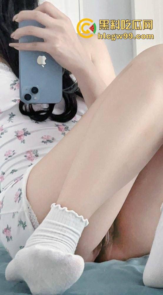 湖南女高中生【何翠花】约炮王者荣耀游戏好友野王被疯狂爆操，玩个瑶反被骑，小小年纪就被调教成了泄欲母狗！-3