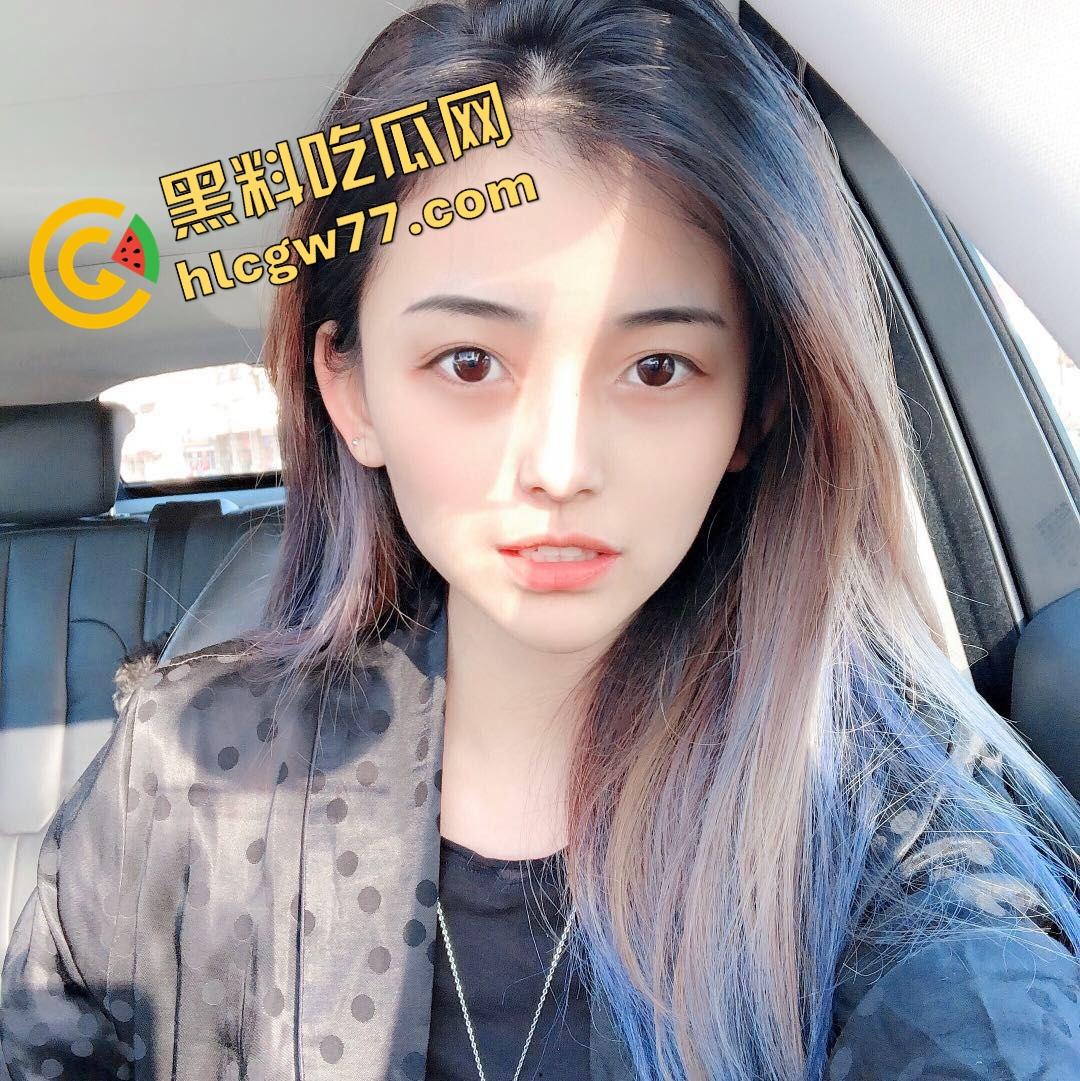 这学姐『沈芹』太TM骚，白天喝拿铁晚上扒着被人操得一滩水，奶头硬得像螺丝钉，后庭都主动送上来！-2