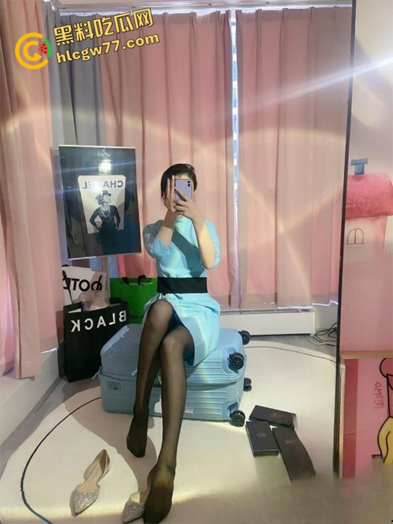 当过空姐一字马舞蹈生 抖音微博小网红 酷酷的露 生活所迫下海拍举牌定制 秀才艺一字马露点自慰!-2