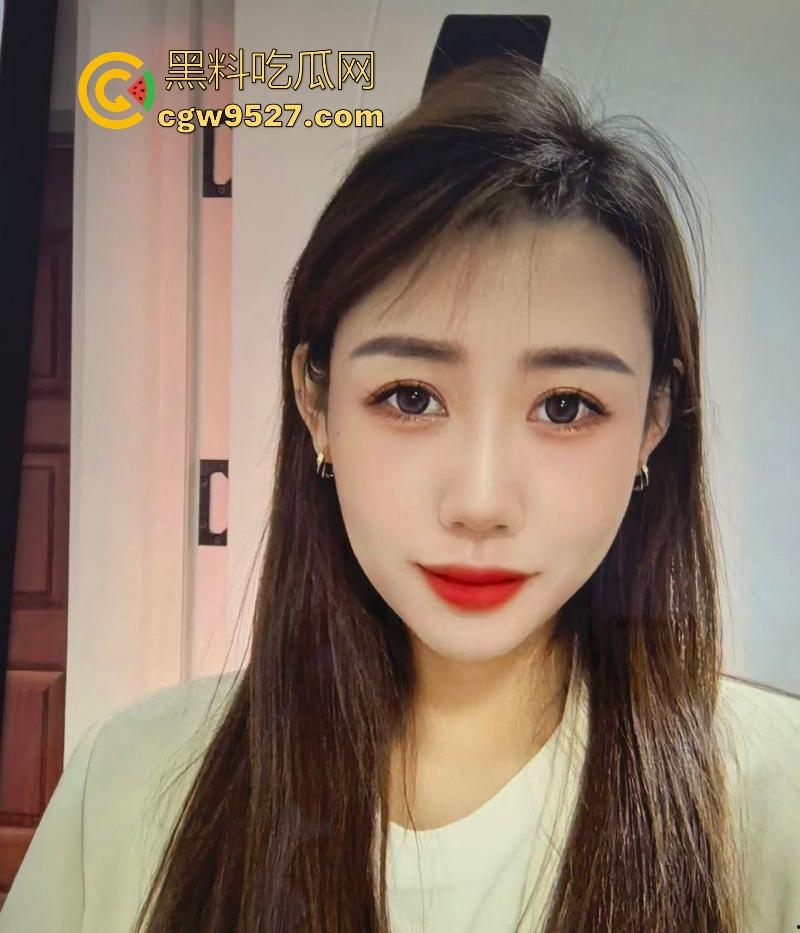 河南淫骚熟女人妻【林默莉】偷情小三被老公抓包，丈夫怒曝激情做爱视频，让我们见识到她不一样的一面！-7