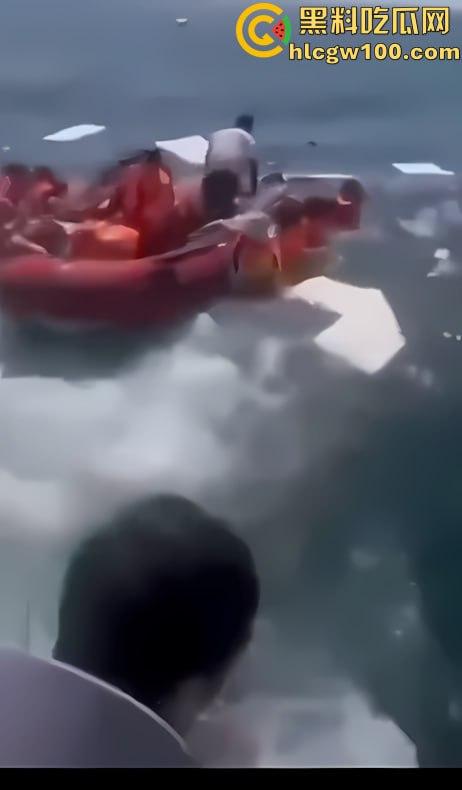 紧急！33 名中国游客在普吉岛遭遇惊魂一幕，所乘游艇进水沉没，形势危急-5