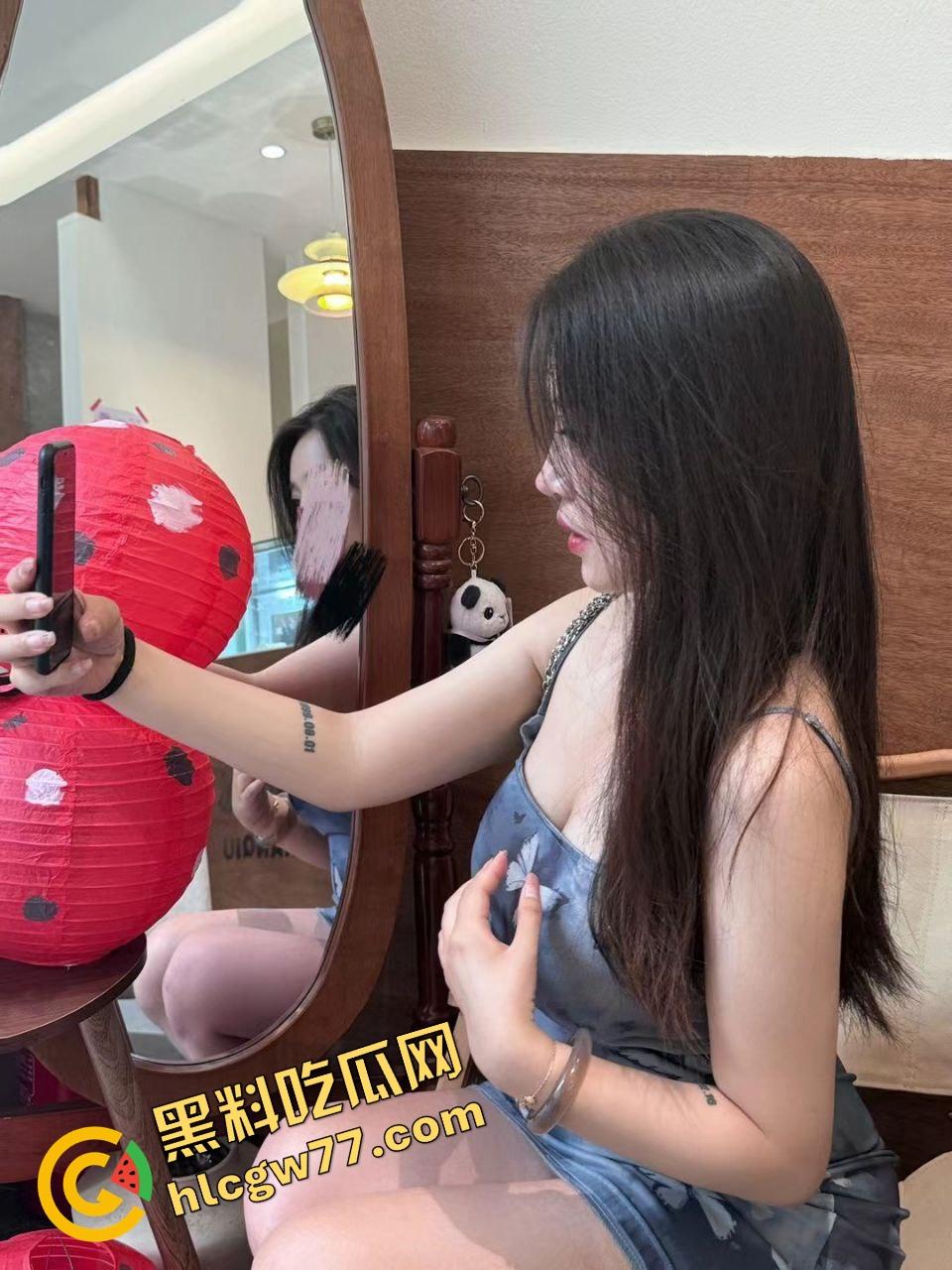 不是每一张被画的脸都清纯，湖南美院『范琳琳』用一张嘴和一张逼，诠释了什么叫美术系实战功底！-1