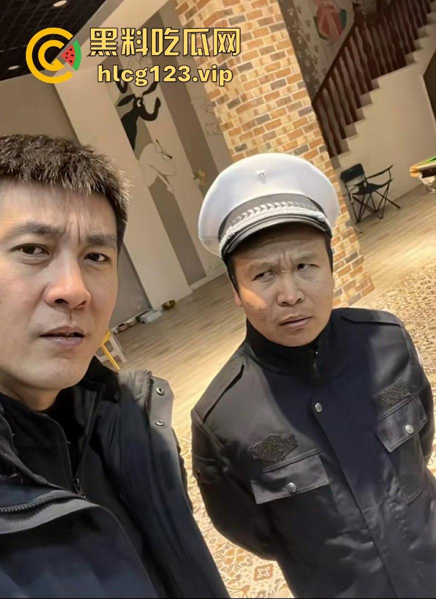 四平网红董叔「董政」惊爆塌房！与大奶情人在情趣酒店缠绵1小时连干3炮，粉丝心碎不已！-7