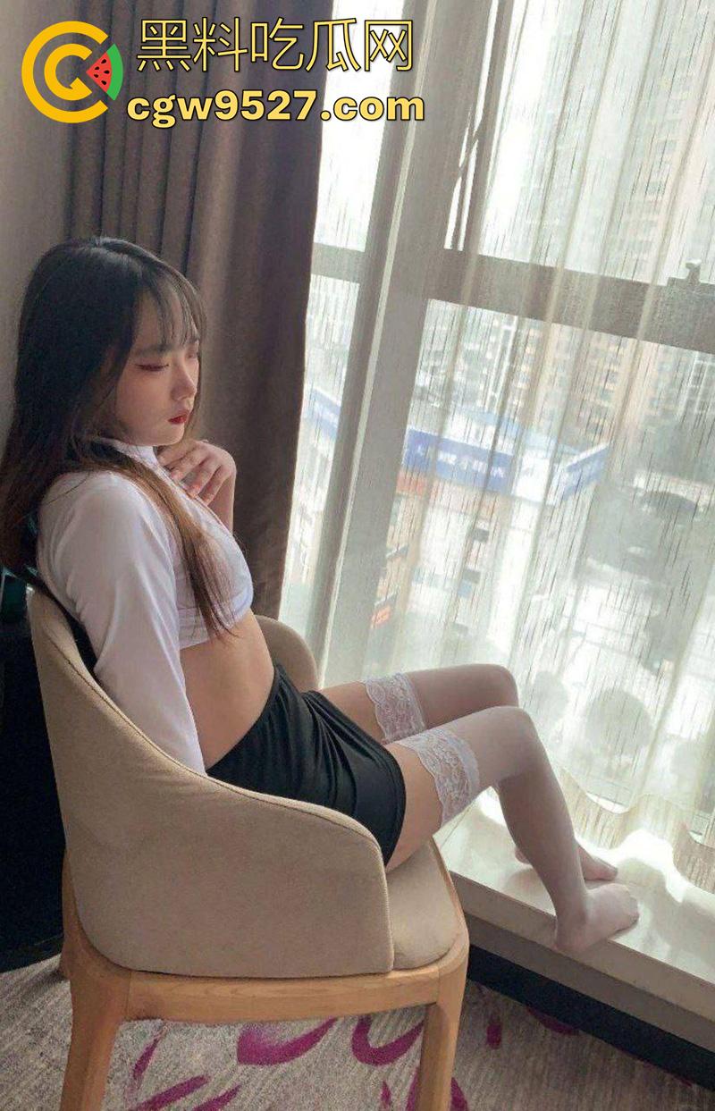 山东艺术学院舞蹈生【白梦雨】，清纯颜值顶级身材尤物，白天女神晚上母狗，被金主掰开嫩穴暴力抽插！-4