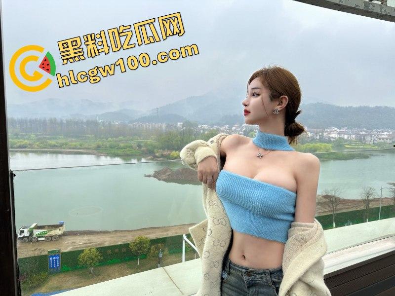 成都极品高颜值名媛范【TS安安】尺度私拍视图福利 约炮各路大屌哥 后门打开狂被草！-12