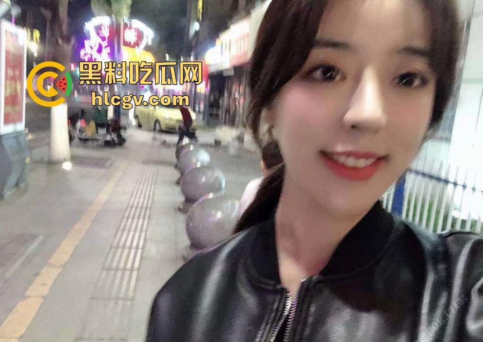 瓜友怒曝三年女友【李玉婷】偷吃丑闻！平时嫌男友脏，背地里给野男人口得比吃海底捞还香！-2