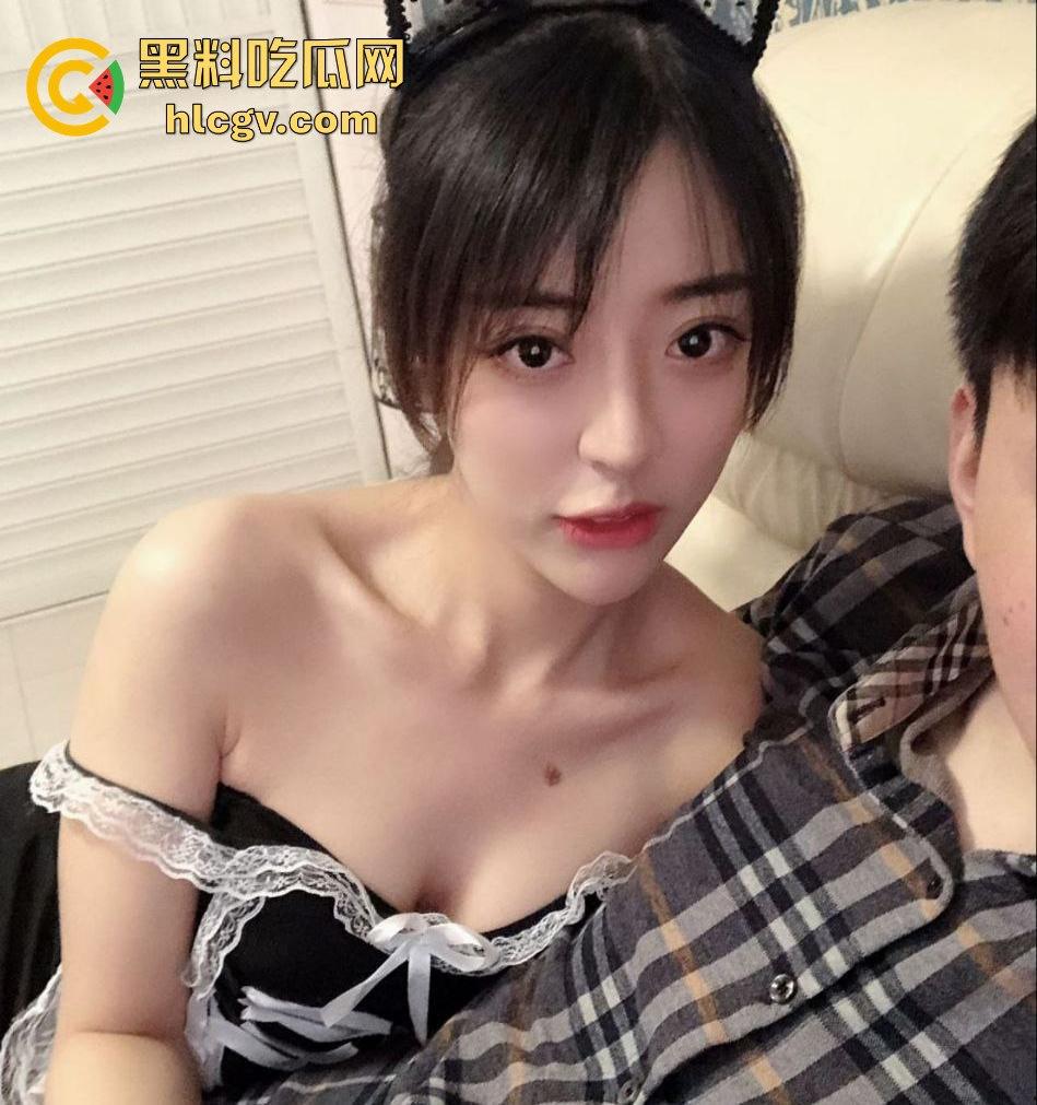 瓜友怒曝三年女友【李玉婷】偷吃丑闻！平时嫌男友脏，背地里给野男人口得比吃海底捞还香！-15
