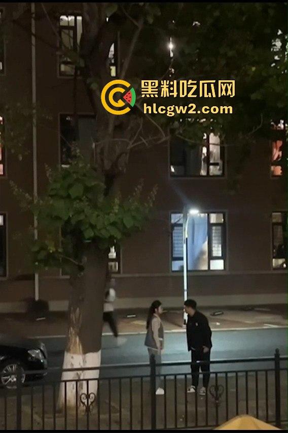 杭州艺校纯爱战士再倒下 女友在校期间背着男友发裸照自慰视频 被抓后校内怒扇耳光 真是母狗属性拉满！-10