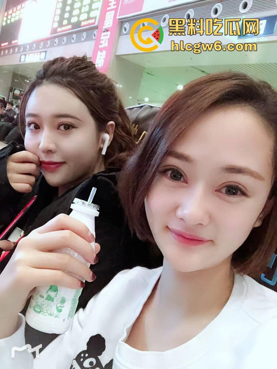 绿帽大瓜曝光！沈阳人妻『苗青凤』房产中介成公交车，独乐乐不如众乐乐，男人全城轮番上，这绿帽绿得发光！-10