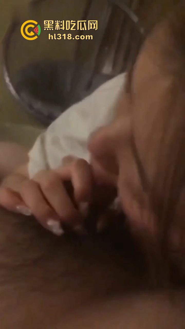 绝美御姐【林颖慧】性爱私拍曝光，高颜值尤物身材火辣，风骚勾人口活超绝，化身淫荡小兔子榨干你的精液！-1