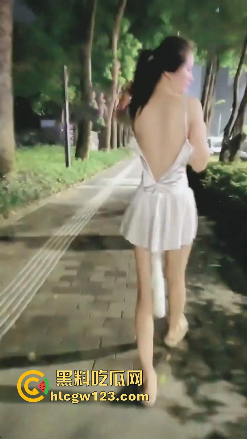 调教极品反差少妇，大长腿翘臀极品身材骚妇，五花大绑嘴含口球，户外露出爬行玩成人体喷泉！-5