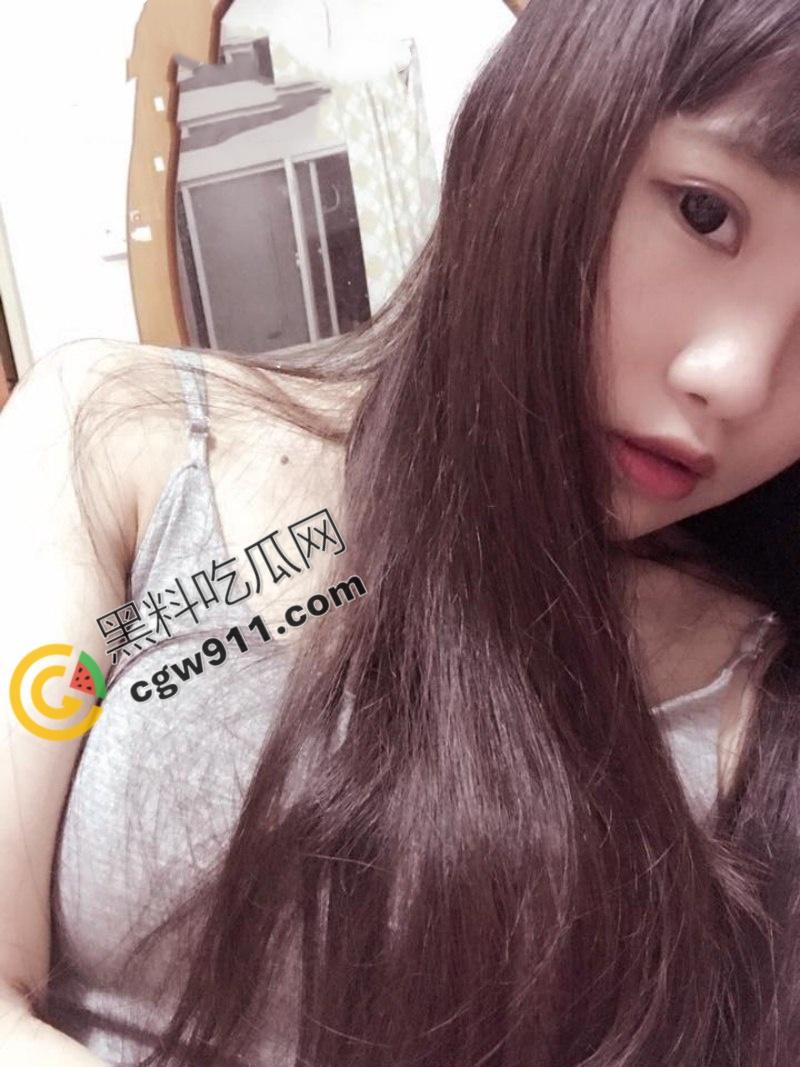 湖南36D豪乳嫩妹【谭郡】淫荡约炮流出！浴缸中粉嫩馒头穴被狠狠爆操，淫水四溅，雪臀乱颤-1