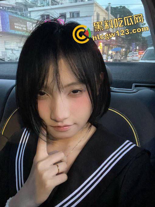 重庆技校反差婊【孙姗姗】自爆民宿狂欢夜,JK外套还没脱就被干翻在床,操到后半夜连床都下不了!-5