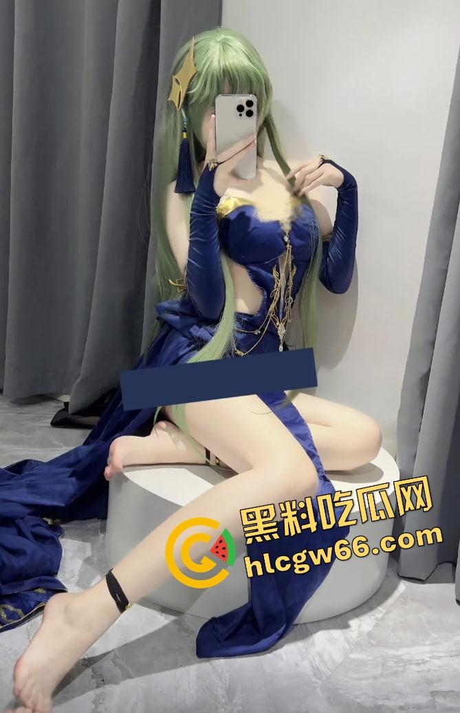 青岛萝莉『小福猫』被金主拽双马尾后入，JK制服诱惑双马尾加攻速，链子拴着叫的跟小猫似的！-5