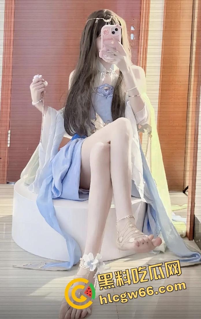 青岛萝莉『小福猫』被金主拽双马尾后入，JK制服诱惑双马尾加攻速，链子拴着叫的跟小猫似的！-10