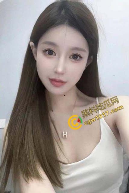 海角大神与完美嫂子试衣间荒淫！36D雪乳翘臀加持，弟弟把持不住硬顶嫩穴，直捣黄龙疯狂喷精！-3