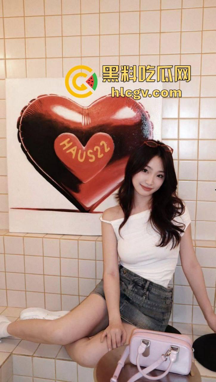 瓜友爆料约炮顶级颜值反差婊【刘雯雯】！猫耳造型卖萌，口交私拍骚劲十足！-4