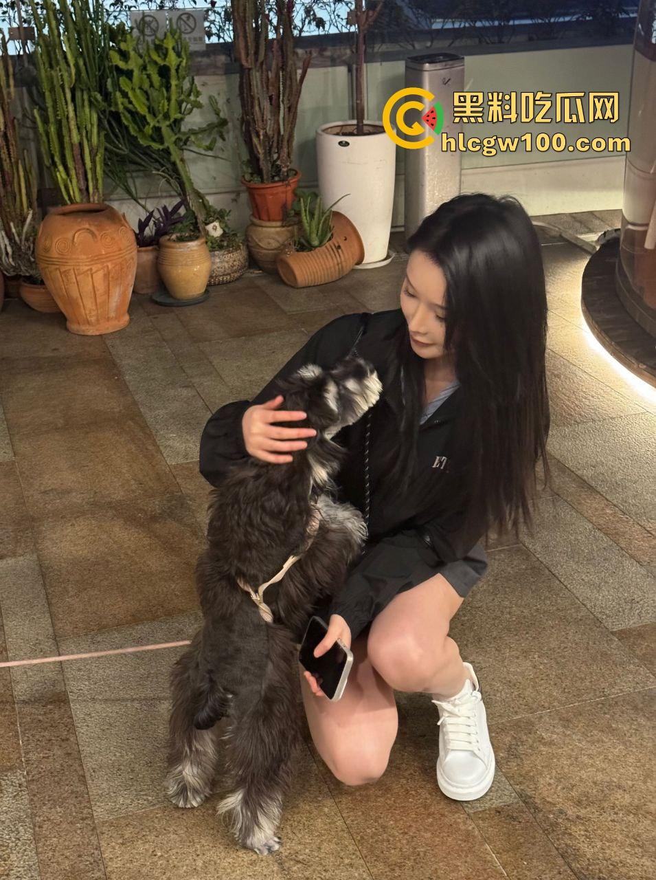 杭州富哥的奢华下午茶，茶又白又长端起来就是极品，喝上一口直接懂了品茶得滋味，咱喝的只能算下脚料！-2