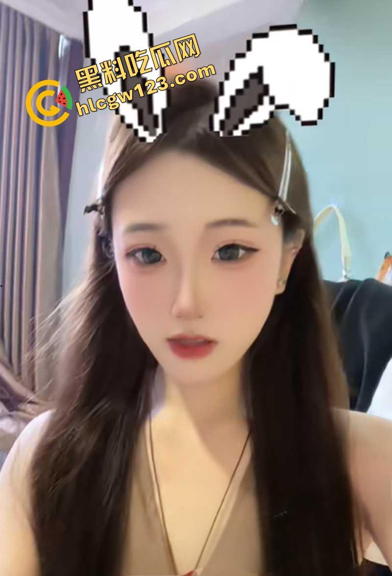 2000块砸晕嫩妹，东南文理学院08年学生『林七七』价码聊到明明白白，被爆一顿爆操捧臀猛干视频疯传！-6