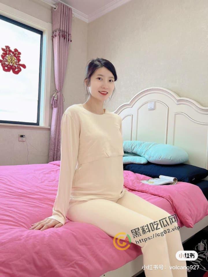 反差婊实锤 西安已婚小少妇私密视频流出 曾给一少 举牌 举牌系列 小红书被网友扒出 孕照大曝光-4