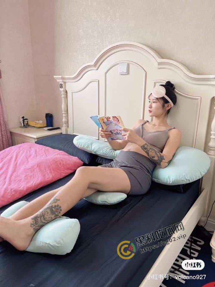 反差婊实锤 西安已婚小少妇私密视频流出 曾给一少 举牌 举牌系列 小红书被网友扒出 孕照大曝光-6