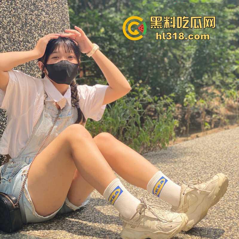 常州工商学院【黄文婧】可爱极品学生化身巨乳白虎小母狗，大胆揉奶自慰，哪知竟惨遭男友外流！-10