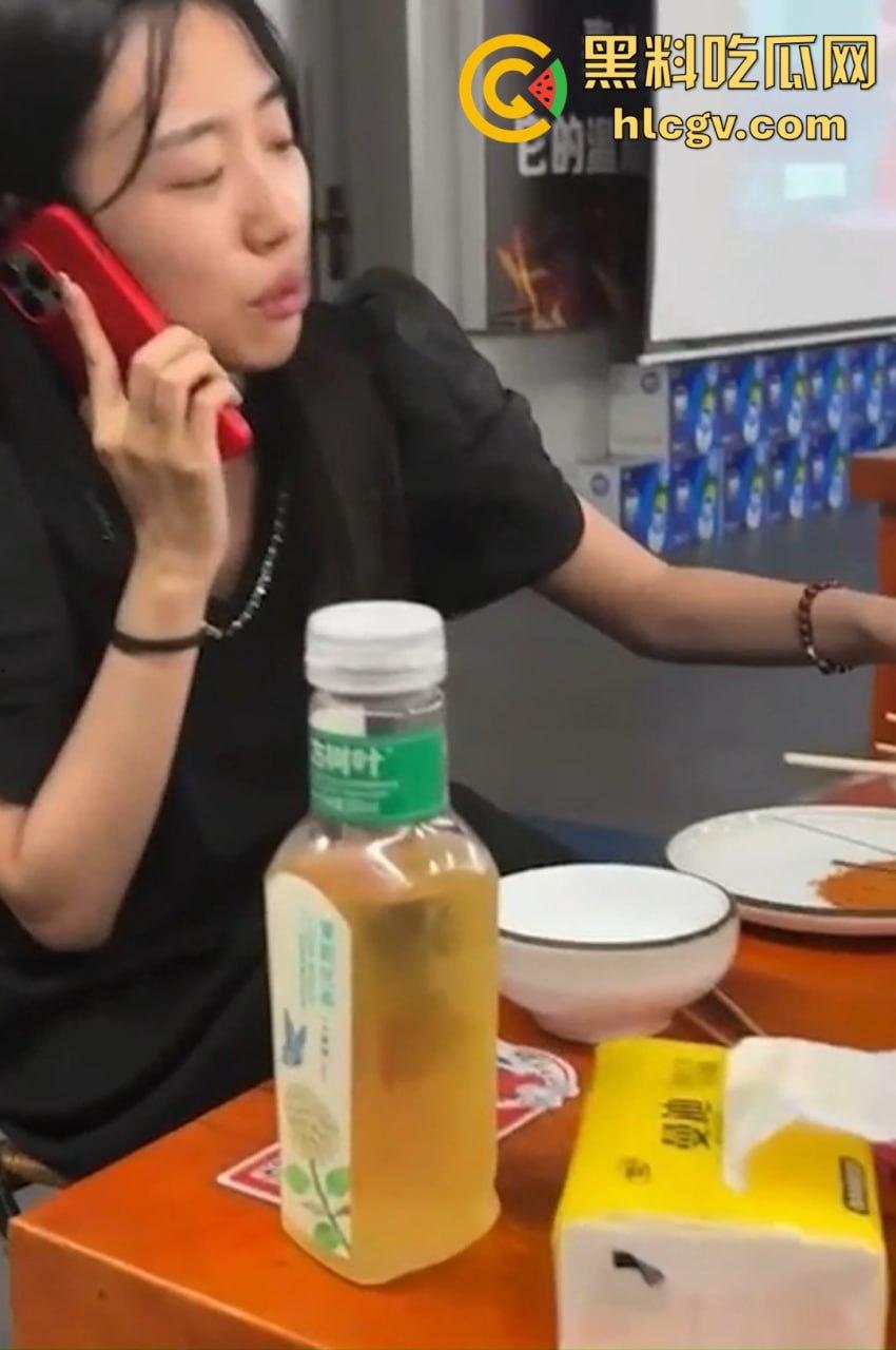 山东东营女老师【李汶芯】因欠债不还，性爱视频惨遭曝光！课上受学生欢迎，床上更是男人的最爱！-3