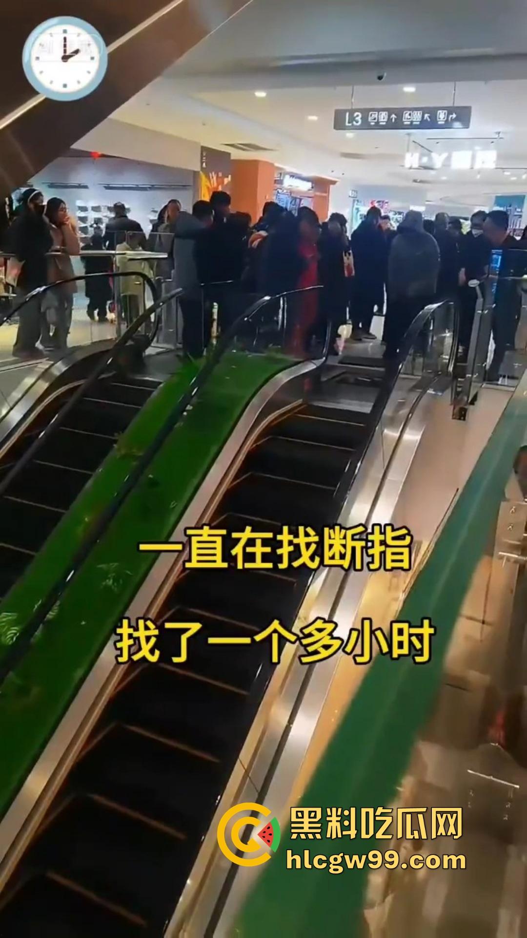 河南周口曦悦城惊现恐怖意外！幼童手指被电梯夹断卷入内部，卷入缝隙后一个多小时仍未找到！-4