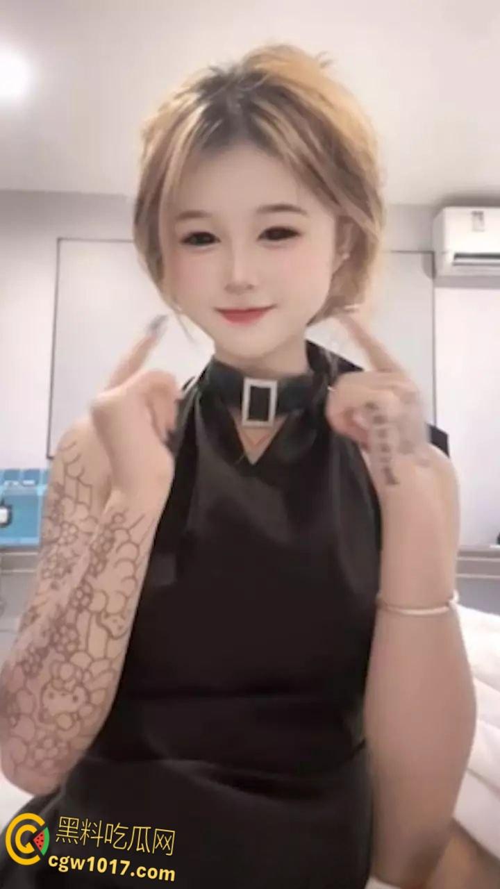 汕头潮南两英镇一学生妹被精神小妹,脱衣霸凌狂扇巴掌后,想不开跳河,死都不怕却不敢反击,太可悲!-5