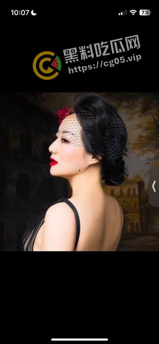 阿姨 我不想努力了！青壮小伙约炮房东饥渴阿姨 给阿姨舔喷射了 全程骚话 姨是真的败火啊-5