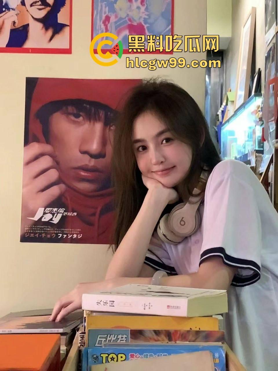 杭州美院【孙娜娜】白天射箭美少女晚上土豪专属母狗，户外露出极品美乳，回酒店换上黑丝制服撅屁股被干！-5