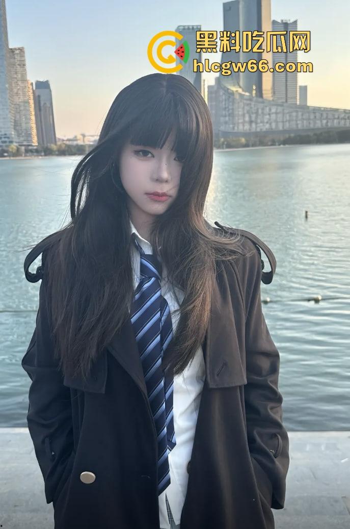 沪上多金大哥抖音评论区招妃，女大翻牌求爆操、面基现场爽到揪奶头揪红，全员在线排队伺候老爷！-13