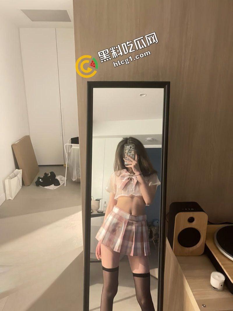 燕山大学天生炮架子『孙利娜』被男友调教开发 3P爆操 做爱视频流出-2