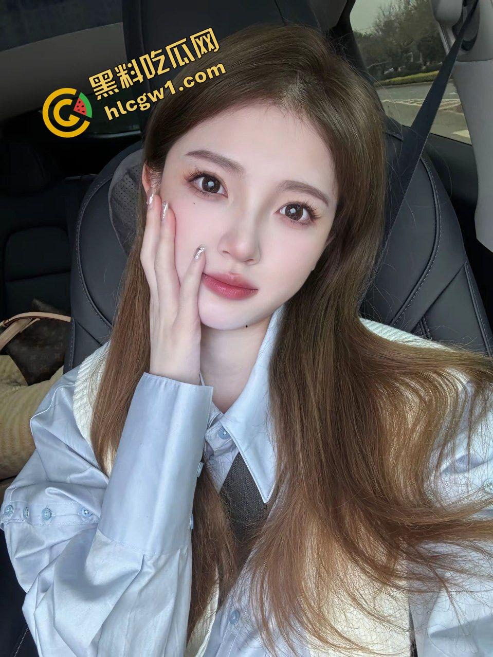 抖音时尚女博主大网红『汤圆超可爱呀』富家小姐也会有欲望 女上位全裸榨精 独家曝光！-2